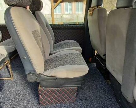 Белый Мерседес Вито, объемом двигателя 2.2 л и пробегом 360 тыс. км за 5200 $, фото 3 на Automoto.ua