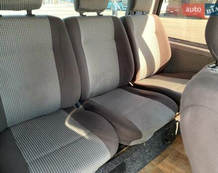 Білий Мерседес Віто, об'ємом двигуна 2.15 л та пробігом 274 тис. км за 4999 $, фото 15 на Automoto.ua