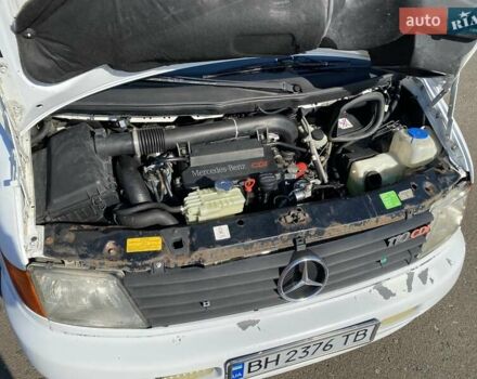 Білий Мерседес Віто, об'ємом двигуна 2.15 л та пробігом 274 тис. км за 4999 $, фото 19 на Automoto.ua