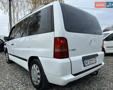 Белый Мерседес Вито, объемом двигателя 2.15 л и пробегом 620 тыс. км за 3700 $, фото 4 на Automoto.ua