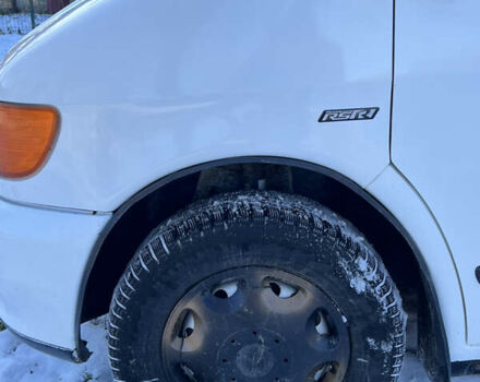 Білий Мерседес Віто, об'ємом двигуна 2.2 л та пробігом 350 тис. км за 4300 $, фото 10 на Automoto.ua