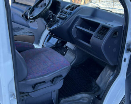 Білий Мерседес Віто, об'ємом двигуна 2.2 л та пробігом 350 тис. км за 4300 $, фото 15 на Automoto.ua