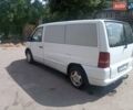 Белый Мерседес Вито, объемом двигателя 2.2 л и пробегом 475 тыс. км за 3800 $, фото 6 на Automoto.ua