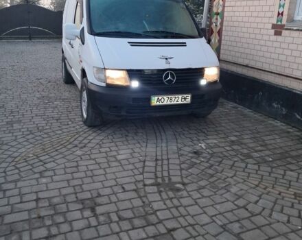 Белый Мерседес Вито, объемом двигателя 2.1 л и пробегом 347 тыс. км за 2700 $, фото 5 на Automoto.ua