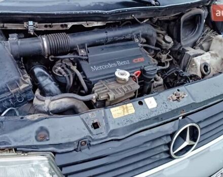 Белый Мерседес Вито, объемом двигателя 2.2 л и пробегом 300 тыс. км за 3750 $, фото 62 на Automoto.ua