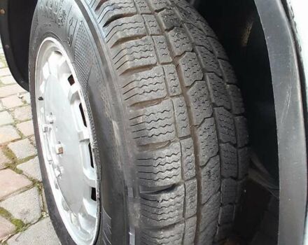 Белый Мерседес Вито, объемом двигателя 2.15 л и пробегом 340 тыс. км за 4600 $, фото 9 на Automoto.ua