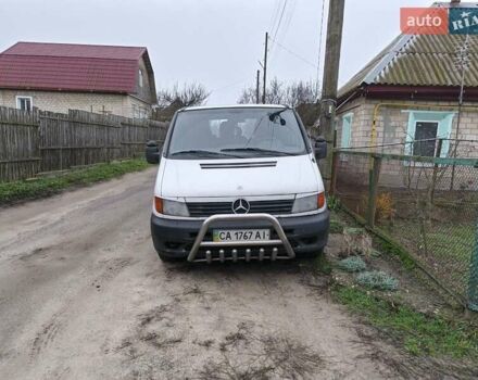 Белый Мерседес Вито, объемом двигателя 2.1 л и пробегом 230 тыс. км за 4000 $, фото 7 на Automoto.ua