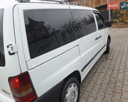 Белый Мерседес Вито, объемом двигателя 2.2 л и пробегом 333 тыс. км за 3700 $, фото 11 на Automoto.ua