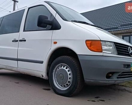 Белый Мерседес Вито, объемом двигателя 2.2 л и пробегом 300 тыс. км за 3750 $, фото 22 на Automoto.ua