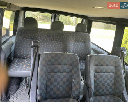 Белый Мерседес Вито, объемом двигателя 2.2 л и пробегом 499 тыс. км за 4900 $, фото 9 на Automoto.ua