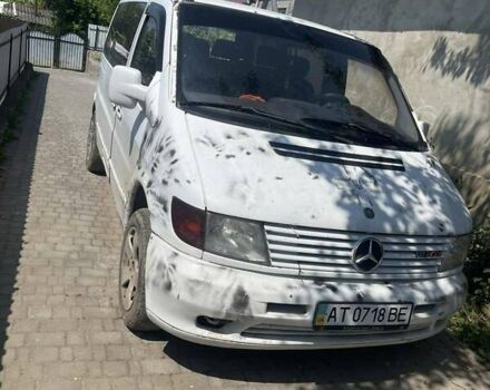 Белый Мерседес Вито, объемом двигателя 2.15 л и пробегом 200 тыс. км за 3000 $, фото 2 на Automoto.ua