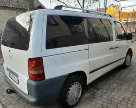 Белый Мерседес Вито, объемом двигателя 2.2 л и пробегом 278 тыс. км за 2900 $, фото 2 на Automoto.ua