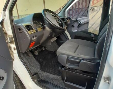 Белый Мерседес Вито, объемом двигателя 2.15 л и пробегом 340 тыс. км за 4600 $, фото 4 на Automoto.ua