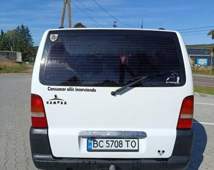 Белый Мерседес Вито, объемом двигателя 2.2 л и пробегом 530 тыс. км за 5500 $, фото 4 на Automoto.ua