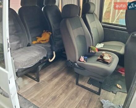 Білий Мерседес Віто, об'ємом двигуна 2.15 л та пробігом 356 тис. км за 5000 $, фото 1 на Automoto.ua