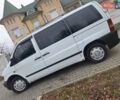 Белый Мерседес Вито, объемом двигателя 2.2 л и пробегом 333 тыс. км за 3700 $, фото 1 на Automoto.ua