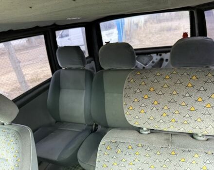 Білий Мерседес Віто, об'ємом двигуна 2.1 л та пробігом 400 тис. км за 3500 $, фото 2 на Automoto.ua