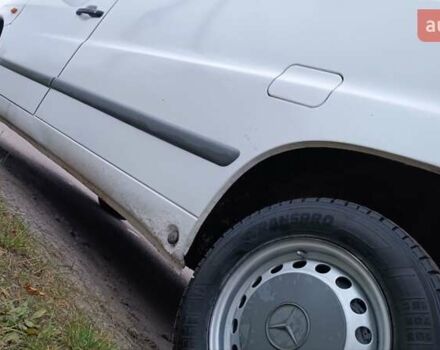 Белый Мерседес Вито, объемом двигателя 2.2 л и пробегом 300 тыс. км за 3750 $, фото 27 на Automoto.ua