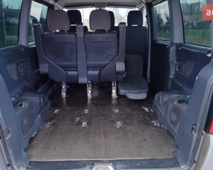 Белый Мерседес Вито, объемом двигателя 2.2 л и пробегом 300 тыс. км за 3750 $, фото 53 на Automoto.ua