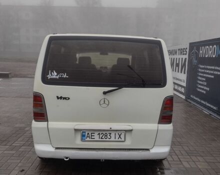 Белый Мерседес Вито, объемом двигателя 2.1 л и пробегом 365 тыс. км за 5000 $, фото 4 на Automoto.ua