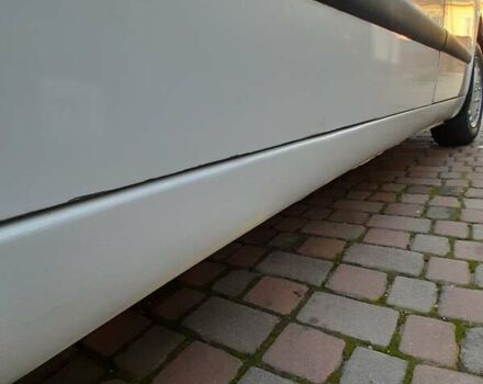 Белый Мерседес Вито, объемом двигателя 2.15 л и пробегом 340 тыс. км за 4600 $, фото 19 на Automoto.ua