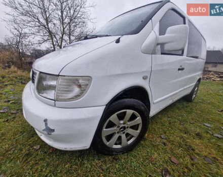 Белый Мерседес Вито, объемом двигателя 2.15 л и пробегом 350 тыс. км за 3000 $, фото 4 на Automoto.ua