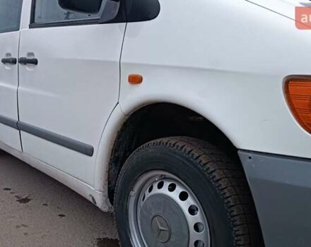 Белый Мерседес Вито, объемом двигателя 2.2 л и пробегом 300 тыс. км за 3750 $, фото 18 на Automoto.ua