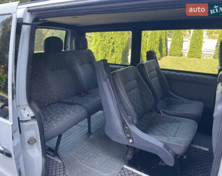 Белый Мерседес Вито, объемом двигателя 2.2 л и пробегом 499 тыс. км за 4900 $, фото 8 на Automoto.ua