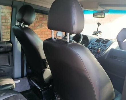 Білий Мерседес Віто, об'ємом двигуна 2.2 л та пробігом 540 тис. км за 4800 $, фото 12 на Automoto.ua