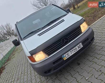 Белый Мерседес Вито, объемом двигателя 2.2 л и пробегом 333 тыс. км за 3700 $, фото 14 на Automoto.ua