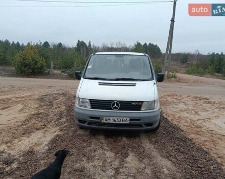 Белый Мерседес Вито, объемом двигателя 2.2 л и пробегом 520 тыс. км за 4800 $, фото 8 на Automoto.ua