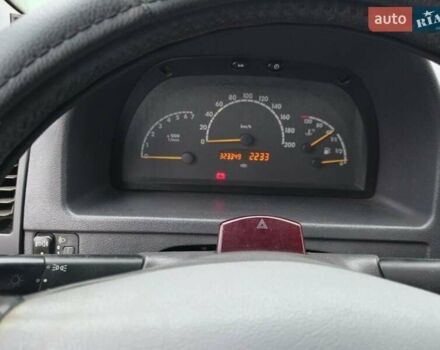 Белый Мерседес Вито, объемом двигателя 2.1 л и пробегом 230 тыс. км за 4000 $, фото 6 на Automoto.ua