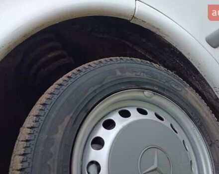 Белый Мерседес Вито, объемом двигателя 2.2 л и пробегом 300 тыс. км за 3750 $, фото 40 на Automoto.ua