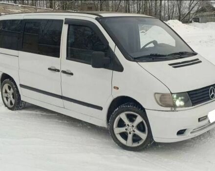 Белый Мерседес Вито, объемом двигателя 2.15 л и пробегом 288 тыс. км за 3000 $, фото 1 на Automoto.ua