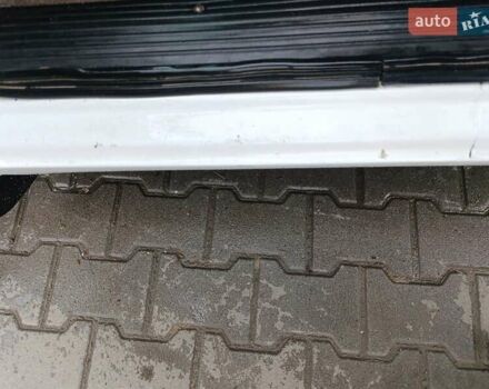 Белый Мерседес Вито, объемом двигателя 2.15 л и пробегом 370 тыс. км за 5700 $, фото 21 на Automoto.ua