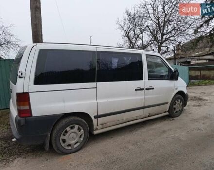 Белый Мерседес Вито, объемом двигателя 2.1 л и пробегом 230 тыс. км за 4000 $, фото 1 на Automoto.ua