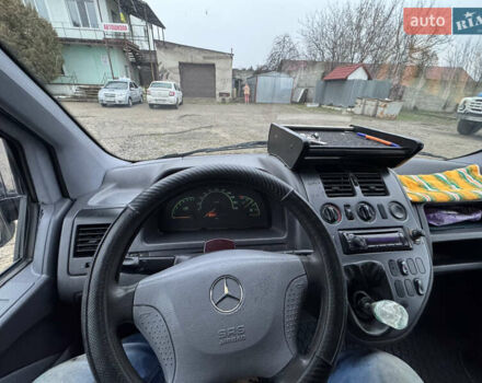 Білий Мерседес Віто, об'ємом двигуна 2.2 л та пробігом 400 тис. км за 5000 $, фото 19 на Automoto.ua