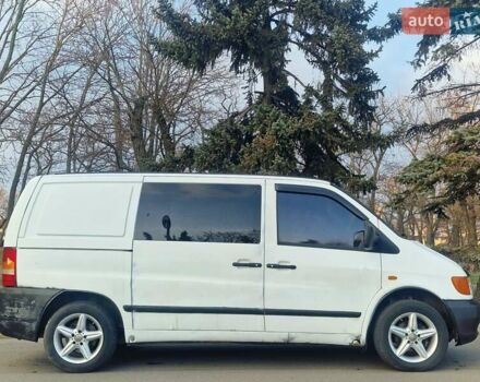 Мерседес Вито 2000 в Николаеве на Automoto.ua Белый Мерседес Вито, объемом двигателя 2.2 л и пробегом 261 тыс. км за 4590 $, фото 4 на Automoto.ua