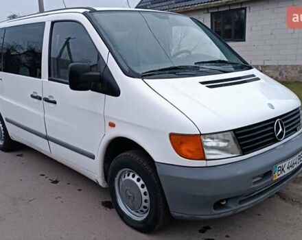 Белый Мерседес Вито, объемом двигателя 2.2 л и пробегом 300 тыс. км за 3750 $, фото 19 на Automoto.ua