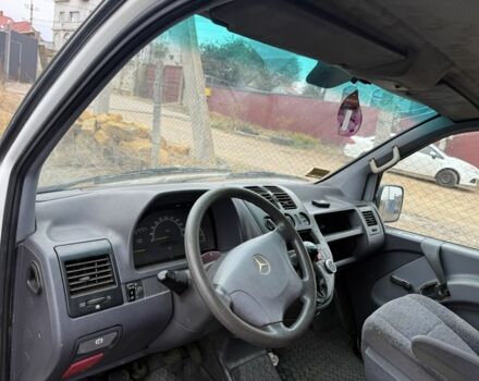 Білий Мерседес Віто, об'ємом двигуна 2.1 л та пробігом 400 тис. км за 3500 $, фото 4 на Automoto.ua