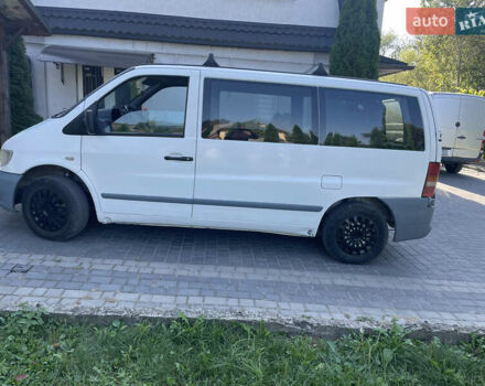 Белый Мерседес Вито, объемом двигателя 2.2 л и пробегом 499 тыс. км за 4900 $, фото 6 на Automoto.ua