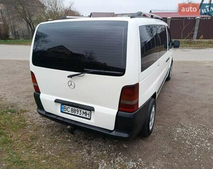 Белый Мерседес Вито, объемом двигателя 2.15 л и пробегом 500 тыс. км за 4350 $, фото 2 на Automoto.ua