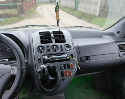 Белый Мерседес Вито, объемом двигателя 0 л и пробегом 230 тыс. км за 4000 $, фото 6 на Automoto.ua