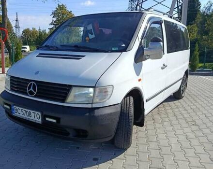 Белый Мерседес Вито, объемом двигателя 2.2 л и пробегом 530 тыс. км за 5500 $, фото 2 на Automoto.ua