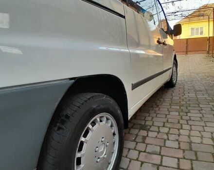 Белый Мерседес Вито, объемом двигателя 2.15 л и пробегом 340 тыс. км за 4600 $, фото 13 на Automoto.ua