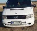 Белый Мерседес Вито, объемом двигателя 2.15 л и пробегом 390 тыс. км за 4900 $, фото 1 на Automoto.ua
