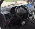 Белый Мерседес Вито, объемом двигателя 2.2 л и пробегом 320 тыс. км за 4500 $, фото 4 на Automoto.ua