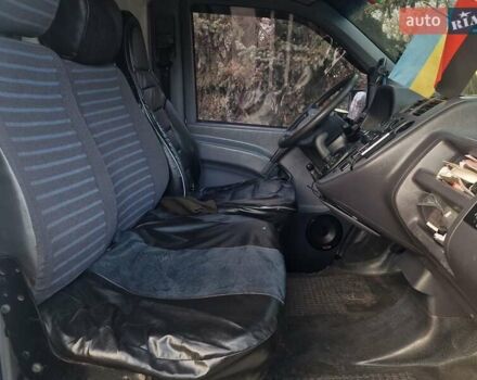 Мерседес Вито 2000 в Николаеве на Automoto.ua Белый Мерседес Вито, объемом двигателя 2.2 л и пробегом 261 тыс. км за 4590 $, фото 10 на Automoto.ua