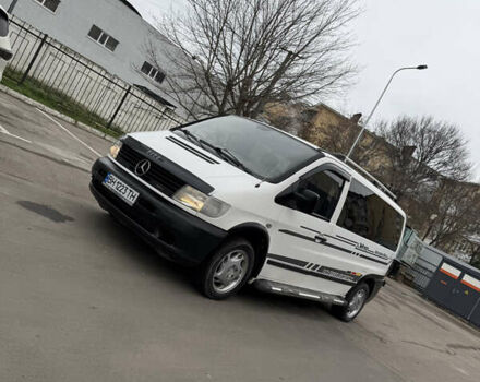 Белый Мерседес Вито, объемом двигателя 2.15 л и пробегом 300 тыс. км за 4199 $, фото 1 на Automoto.ua