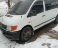 Белый Мерседес Вито, объемом двигателя 2.2 л и пробегом 345 тыс. км за 5200 $, фото 1 на Automoto.ua